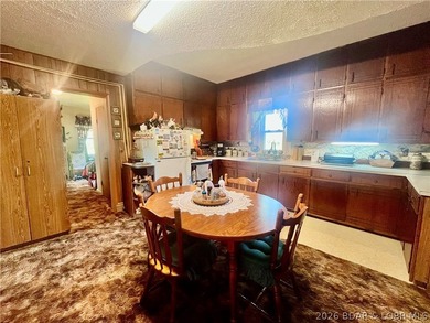 Live the best of both worlds-peaceful country living just - photo 7