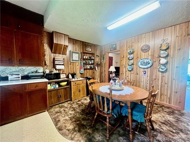 Live the best of both worlds-peaceful country living just - photo 9