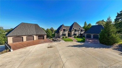 Welcome to a one-of-a-kind luxury estate in a gated Osage Beach - photo 3