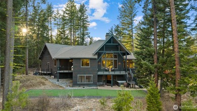 Offered at just $570 per square foot, this is one of the best - photo 5