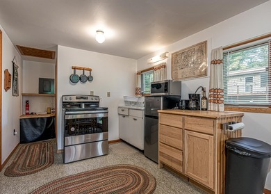 Welcome to the pristine shores of Birch Lake! Home and guest - photo 23