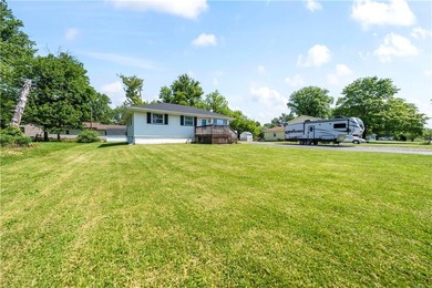 Welcome to 18 Chester Avenue! This beautifully maintained - photo 3