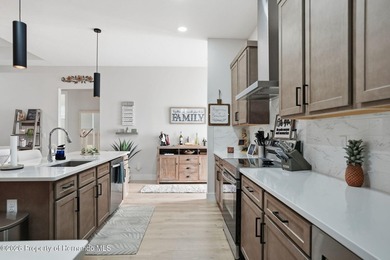 PRICE IMPROVEMENT! Welcome home to this stunning, move-in ready - photo 11