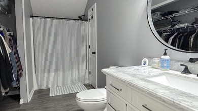 Welcome home to this beautifully maintained 3-bedroom, 2-bath - photo 18