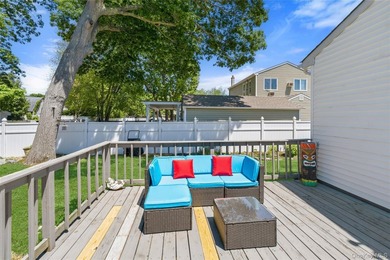 Lovely updated, expanded ranch in West Islip school district - photo 28
