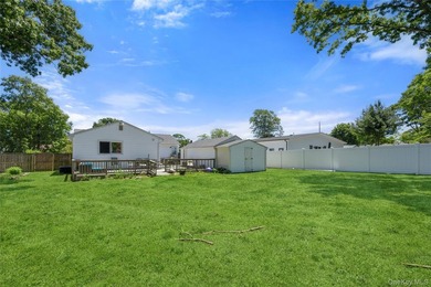 Lovely updated, expanded ranch in West Islip school district - photo 33