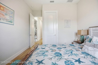 PRICE IMPROVEMENT! Welcome home to this stunning, move-in ready - photo 36