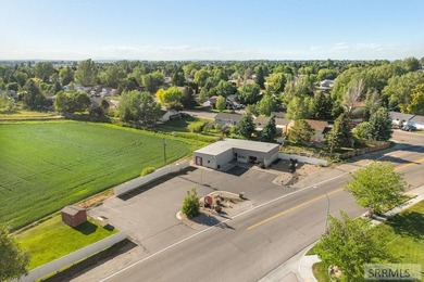Sellers are moving up and into a bigger space! They established - photo 2