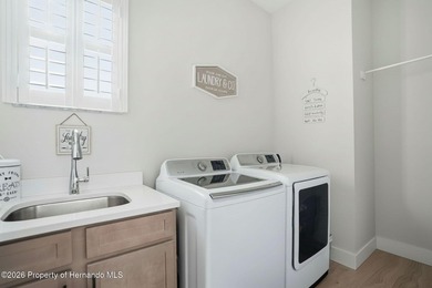 PRICE IMPROVEMENT! Welcome home to this stunning, move-in ready - photo 43