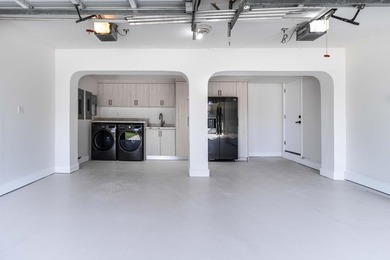 Welcome to a private waterfront sanctuary in Eastern Shores, one - photo 43