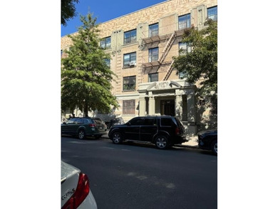 Located in the heart of Crown Heights, this modern building - photo 3