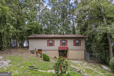 Lake Home For Sale in Hartwell, Georgia
