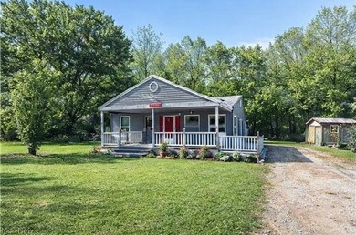 (private lake, pond, creek) Home For Sale in Stockport Ohio