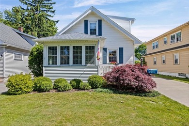 Welcome home to this charming 4-bedroom property offering the - photo 2