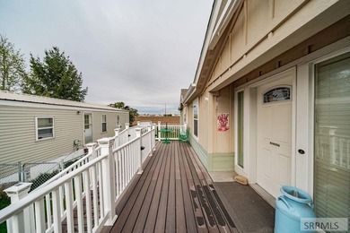*$5,000 towards lot rent* Welcome to this impeccable 3-Bedroom - photo 2