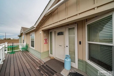 *$5,000 towards lot rent* Welcome to this impeccable 3-Bedroom - photo 4