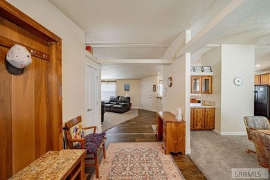 *$5,000 towards lot rent* Welcome to this impeccable 3-Bedroom - photo 5