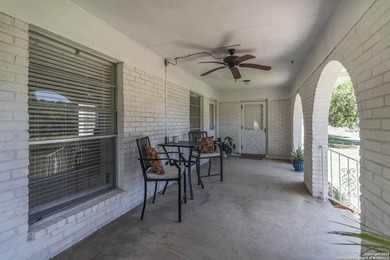 Updated home on 8.29 acres near Medina Lake with no livestock - photo 8