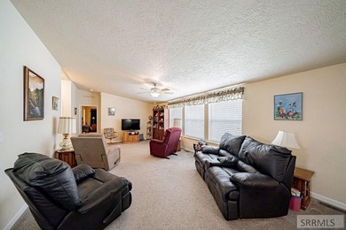 *$5,000 towards lot rent* Welcome to this impeccable 3-Bedroom - photo 8