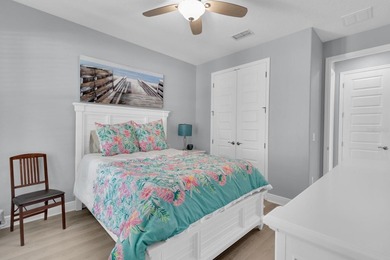 Welcome to this beautifully maintained 4-bedroom, 3.5-bath home - photo 12