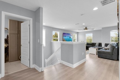 Welcome to this beautifully maintained 4-bedroom, 3.5-bath home - photo 22