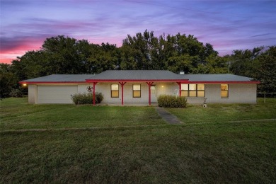 Lake Home For Sale in Kopperl, Texas