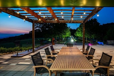 One of New England's most unique & premiere properties, a - photo 5