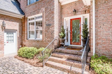 Welcome to 19568 Meta Rd, in popular Diane Shores, a waterfront - photo 4