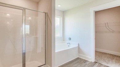 Welcome to Deer Ridge Crossing in Gulf Breeze, FL! The Abigail - photo 22