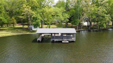 Lake Home For Sale in Scottsboro, Alabama