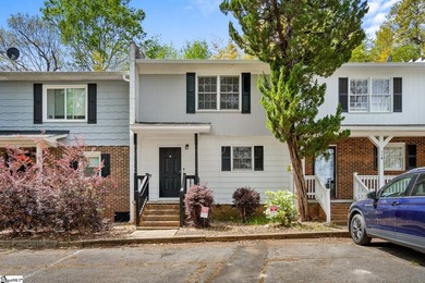 UPDATED, VACANT, MOVE IN READY. Discover an exceptional - photo 1