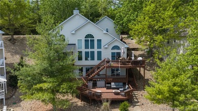 Incredible lake home from the inside & the out, located in a - photo 1