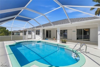 Beautifully well-maintained home offering elevated Florida - photo 13