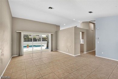 Beautifully well-maintained home offering elevated Florida - photo 15