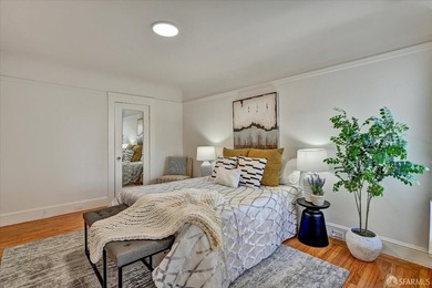 Beautiful Central Sunset semi-detached home ideally located just - photo 16