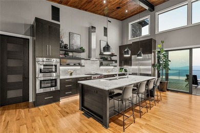 Designed by Polk Stanley Wilcox Architects and engineered into - photo 19