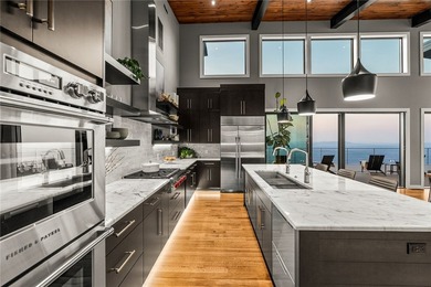 Designed by Polk Stanley Wilcox Architects and engineered into - photo 21