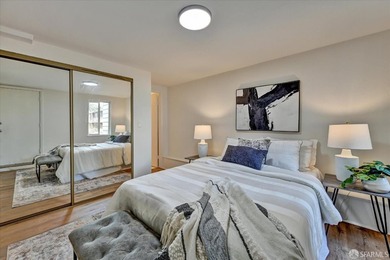 Beautiful Central Sunset semi-detached home ideally located just - photo 30