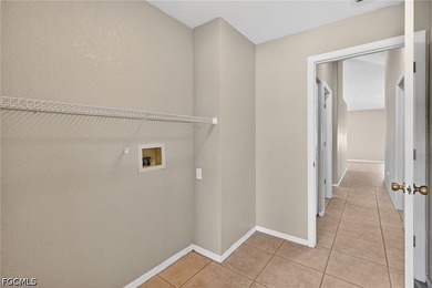 Beautifully well-maintained home offering elevated Florida - photo 39