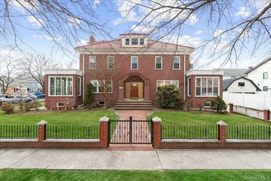 Welcome to the heart of Bayside - a rare opportunity to own a - photo 1