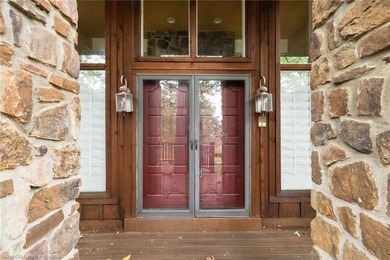 Welcome home to 1808 Bramble Brae, where comfort meets classic - photo 8