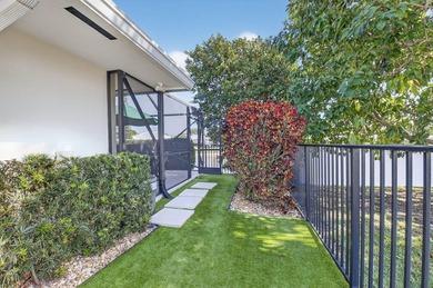 Pristine, traditional home offering 3 bedrooms/den with over - photo 48