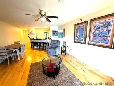 Seller offering a $5,000 Credit toward living room furniture & - photo 9