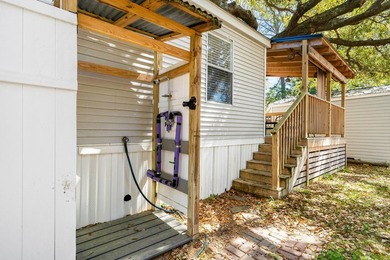 MUST SEE... EXCELLENT LOCATION ON LARGE DOUBLE LOT NEAR THE - photo 11