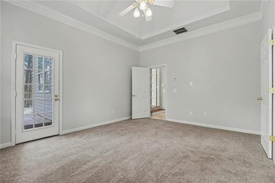 Welcome home to this spacious and well-designed property - photo 15