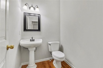 Welcome home to this spacious and well-designed property - photo 24