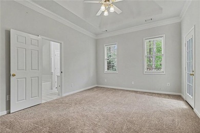 Welcome home to this spacious and well-designed property - photo 25
