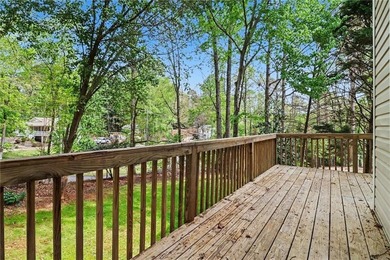 Welcome home to this spacious and well-designed property - photo 30