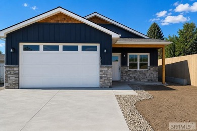 Enjoy stunning mountain views from this beautiful new custom - photo 1