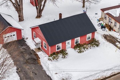 (private lake, pond, coastal) Home For Sale in Gardiner Maine
